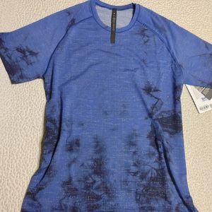 **SOLD**Lululemon Athletica Metal Vent Tech T 2.0 Men's Size Large